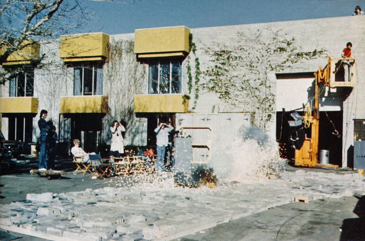 martinlkennedy:  Behind the scenes Star Wars shots from Cinefantastique magazine