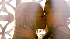 aliciadanvrs:clexa + parallels