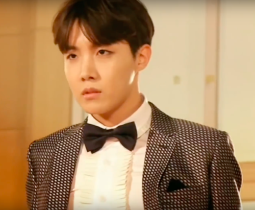 lq-jhope: spectacular magnificent wonderful awe-inspiring awesome astounding astonishing amazing stu