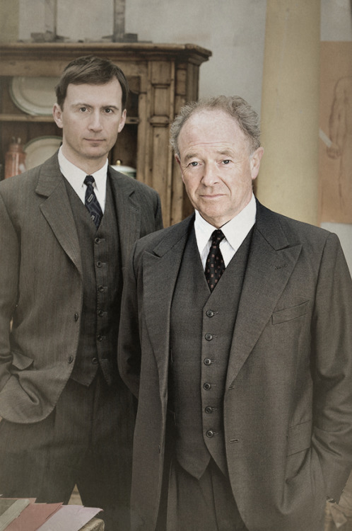 britishdetectives:  Milner and Foyle  Okay, yes, agreed but do I write the fic for *them* or for tha