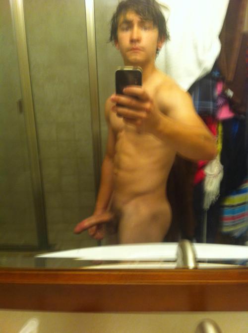 Sex str8bros:  John 18 years old  pictures