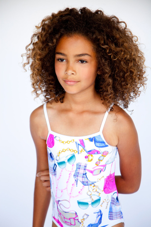 curlskinksandcoils:  Curly Cutie ~ Kacey Logan 