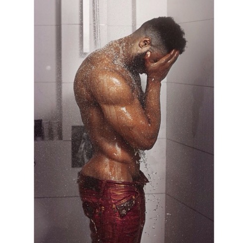 gayosiris-haus-o-ass:  Omarion Ryan