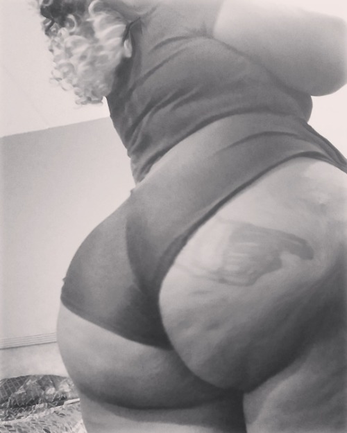 mzboutitxxx: mzboutit: Reblog if u love thick dick suckaz www.manyvids.com/Profile/100024993