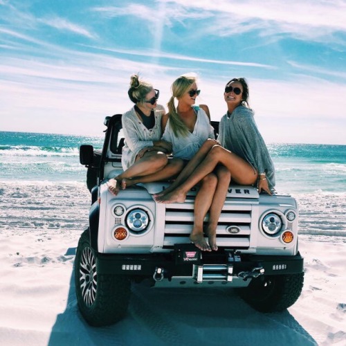 tropi-cally: beach vibes | caffeine dreams | stay golden ~