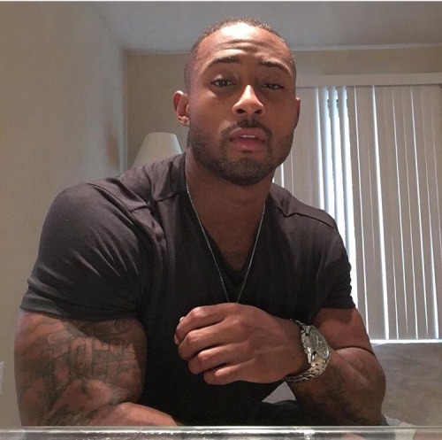 seeker310:  checkmycredentials:  #checkmycredentials   Hot!! Kings!!Fav please Reblog