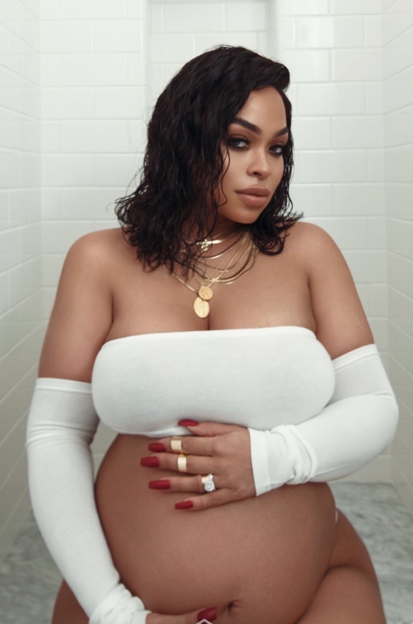 loversinthebodega:  Heather Sanders  