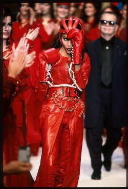 dazeddigital:  8 throwback moments from Chanel’s runway archive.