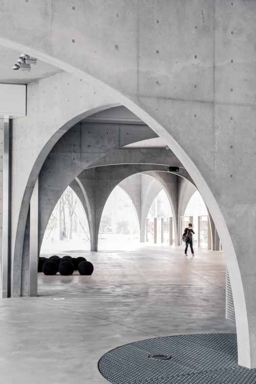 speciesbarocus:Tama Art University Library (2012) [x]Architect: Toyo Ito [x]&gt; Photos:&nb