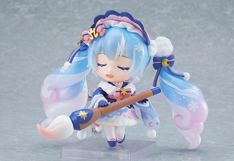 sofubis:Nendoroid Snow Miku: Serene Winter Ver. (Good Smile Company)