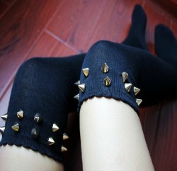 demonologys:  Rock Rivets Thigh High Tights บ.99 