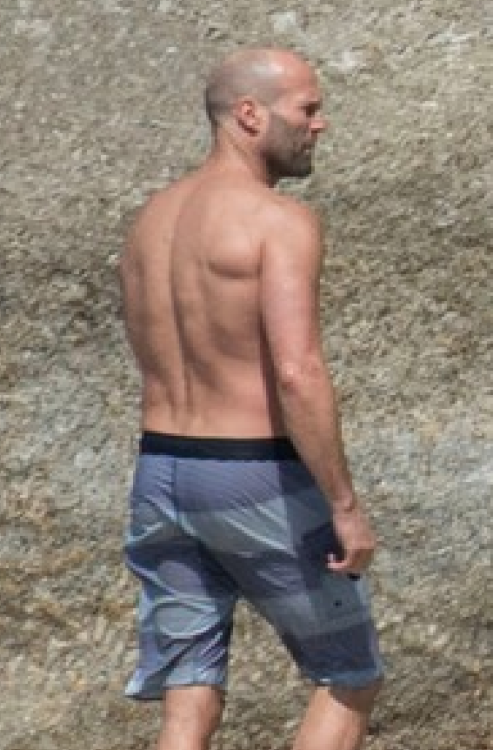 Porn photo mynewplaidpants:  Jason Statham at the beach