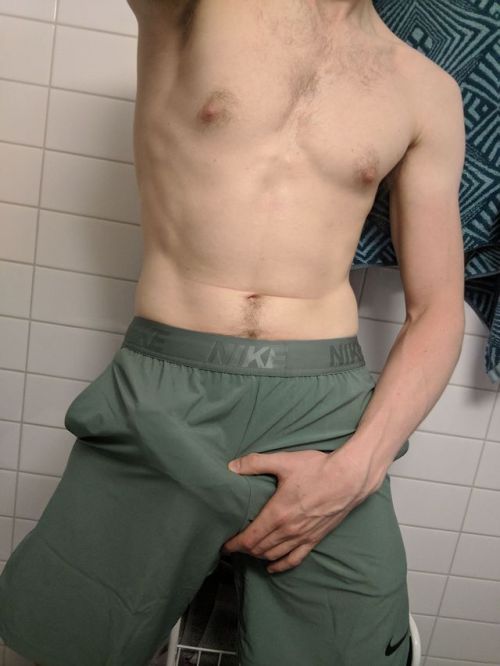 canipleaserelease:Watching you across the gym Mmm glad the view is making your bulge growwww