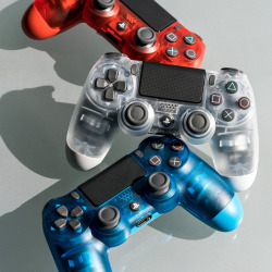 pureplaystation:  Dualshock 4 | Crystal Limited Edition’s
