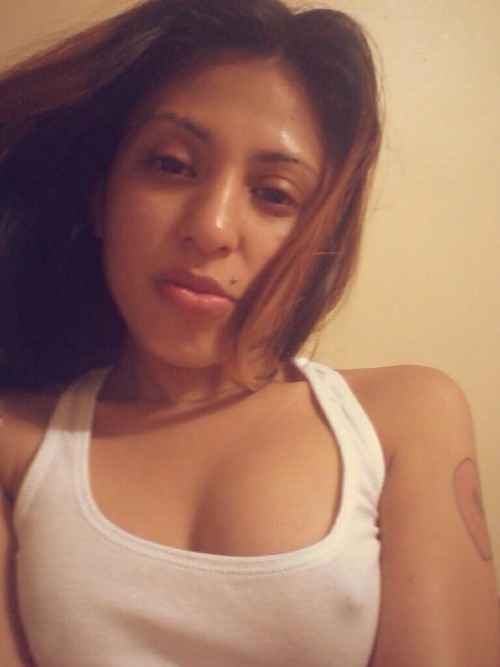 perfectlatinas:  Perfectlatinas     (via TumbleOn)