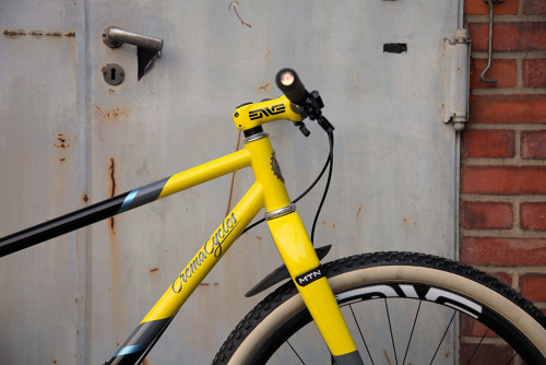 jcarlos74: johnnybike:  aces5050:  Crema Cycles Static Rigid 29’r (via Prolly)  style4miles  P