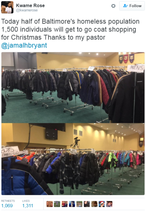 ghettablasta:That’s so annoying that no one wants to talk about Black pastor who dresses and feeds homeless people before Christmas…