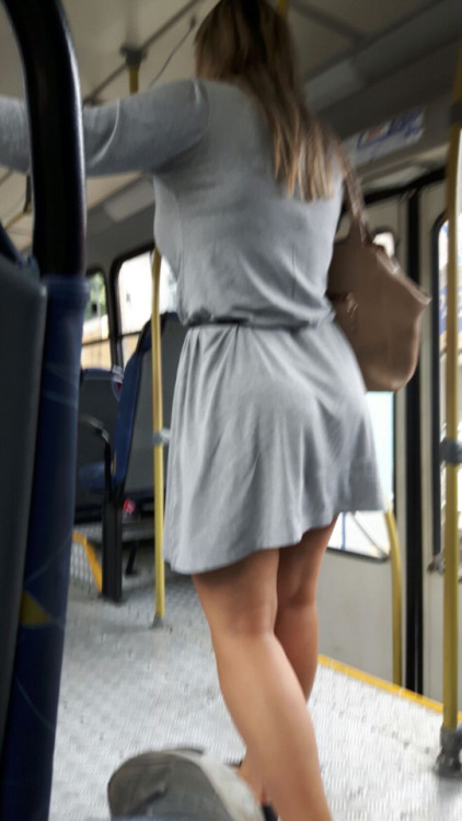 casalcornoeputa:HOTWIFE IN BUS