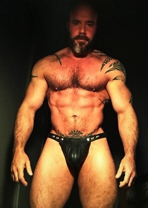 vancouverbud:  Another rise!Follow Me: vancouverbud.tumblr.com   Phatass! Love