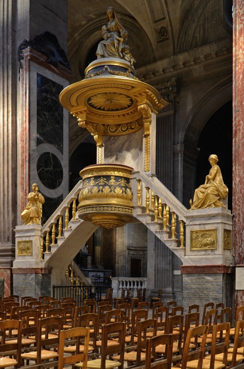 Pulpit, project by Charles de Wailly, statues mainly by Edme Dumont, Église Saint-Sulpice, Paris.