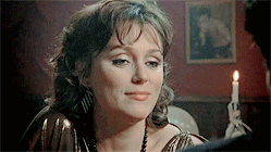 lknoped:Alex Drake Looks™ per episode - 2x07