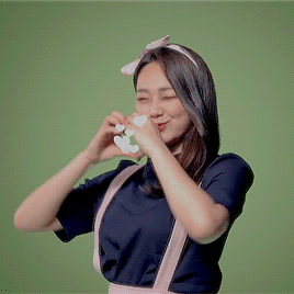 yoojeongsunbae: i.o.i for auction