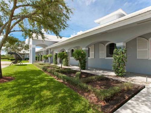 beautifulbarns: Wellington Florida Farm Envy Featuring a Martha Jolicoeur Property | Equestrian Styl
