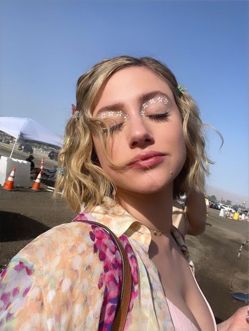 yours-stevie:  Coachella ‘22 🎠