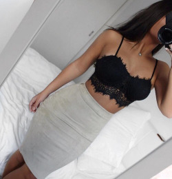 glamorous-diamond:   Blaret  Skirt  