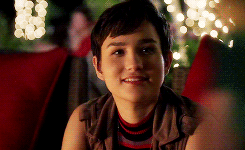 audreyjensen:  Audrey Jensen + Looking at the ladies (✿◠‿◠) 