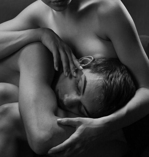 sirloin:  “… it’s a blessed thing to love and feel loved in return.”― E.A. Bucchianeri, Brushstrokes of a Gadfly  photo courtesy of youbeenmysecretlove
