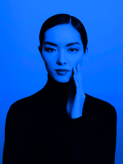 versacegods:  Fei Fei Sun for L’instant