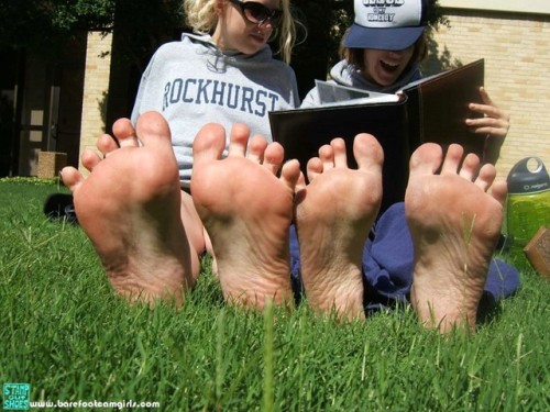 jennsummers50: These two college student’s seem to find having their feet filmed by a total stranger