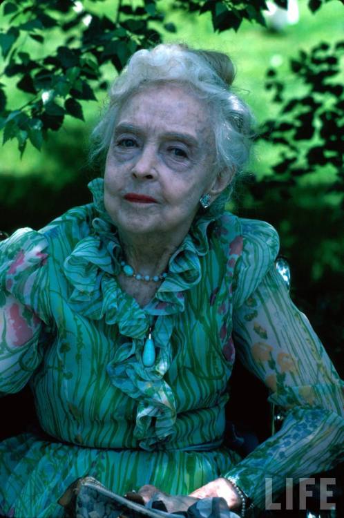 thevintageways:Lillian Gish in 1985. The most beautiful woman ever.