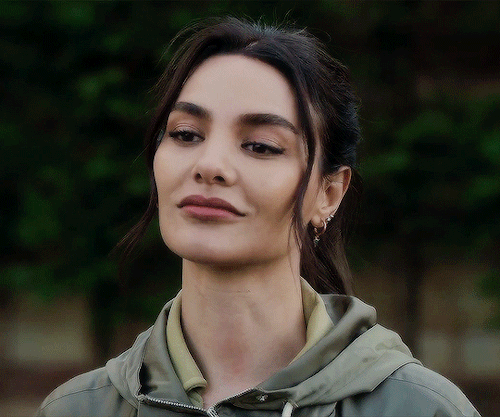 Hazal Filiz Küçükköse 10 Days Of A Bad Man (Kötü Adamın 10 Günü)