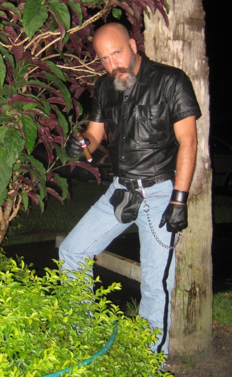 June 28, 2009.  I had just had the codpiece jeans made by Todd at Leatherwerks.  Wanted to show them