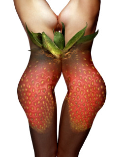 (via Strawberry and Chocolate - Fruit Series