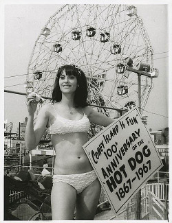 kitschatron:Coney Island, 1967