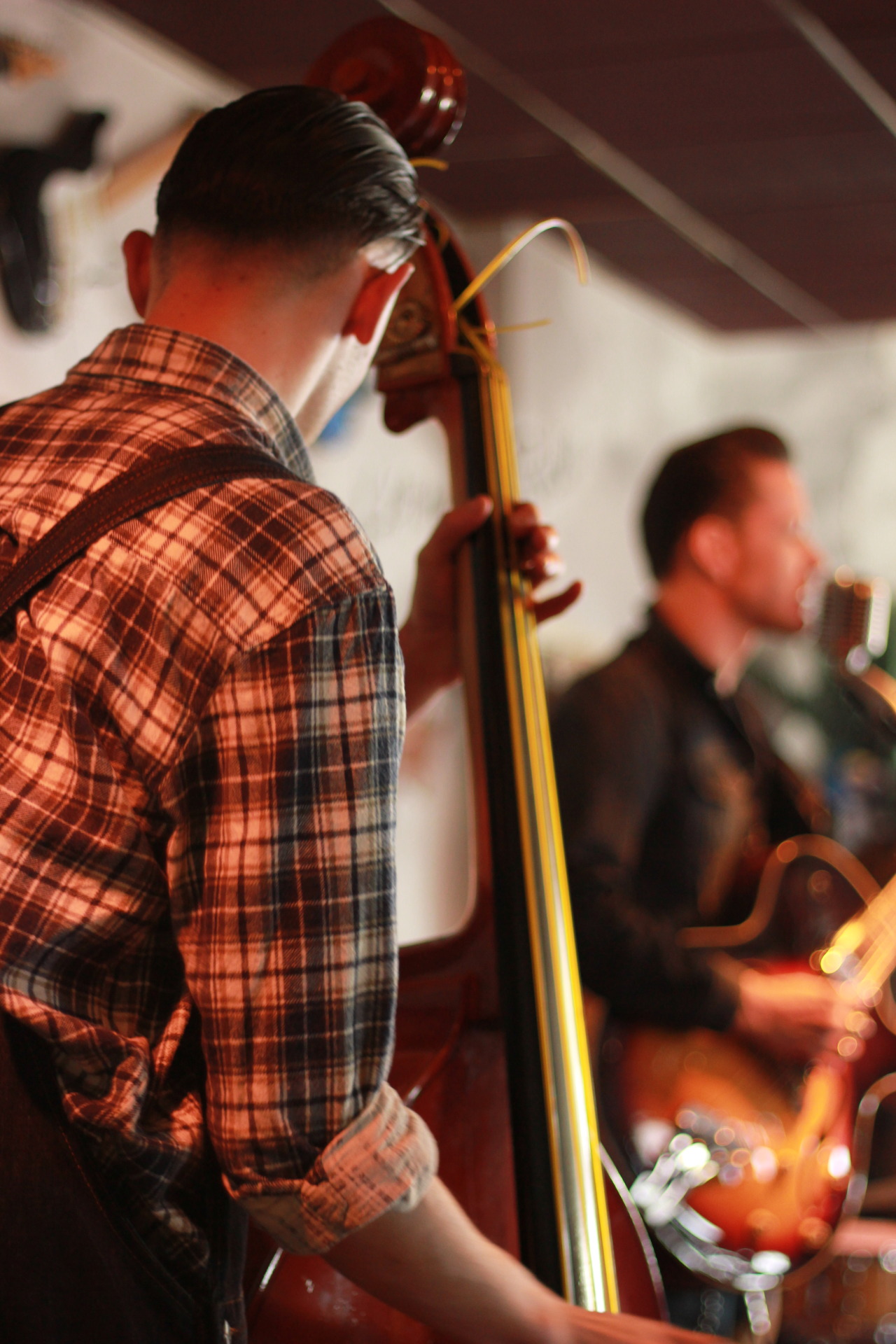 whooptyfreakingdoo:  Sixteen and the Sidewinders live at the Shack! 