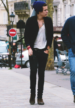 one-harrystyles:  5/? - favourite candids