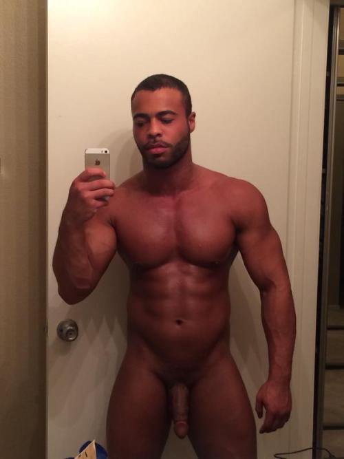 Porn temroh:  Ten Gay Pornstars Hung Selfies Number photos