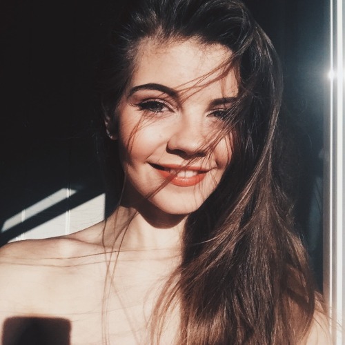 the-lesbian-label:  wild-nirvana:  It’s summer time.   stop being perfect