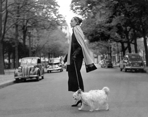 Sophie Litvak in a jersey dress and muffler by Jean Patou in a photo by Georges Dambier for ELLE, Pa