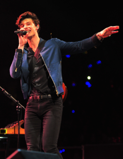 she-got-particular-taste:    (HQ)  Shawn Mendes performs onstage during Q102’s Jingle Ball 2018 at Wells Fargo Center on December 5, 2018 in Philadelphia