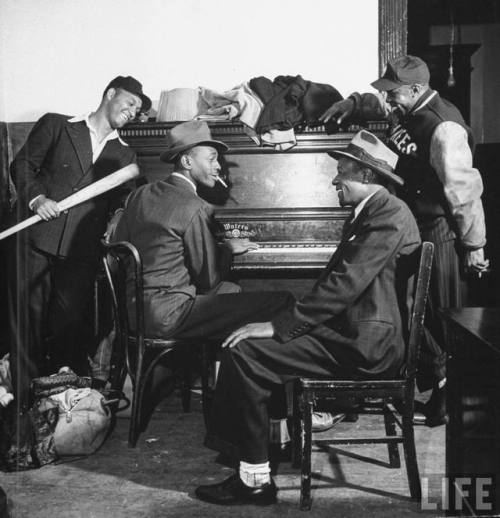 Satchel Paige on keyboards(George Strock. 1941)