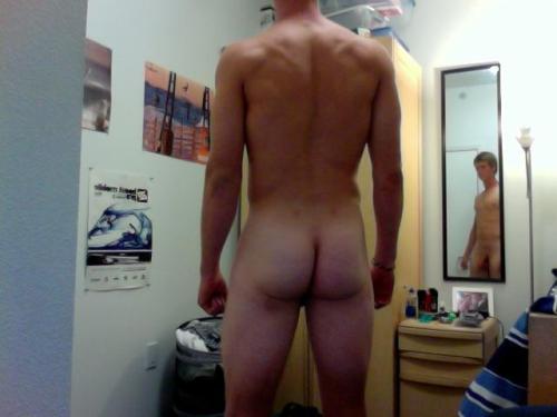 hornytexasboy:  ericgene:  edcapitola:  fratguydream:  onlymirrorseries:  Submissions can be emailed at boloballs@gmail.com  Really cute  I like him a lot. Follow me and I’ll follow you … http://edcapitola.tumblr.com  hot as fucking hell  sexy dorm