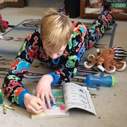 blondlittleboy:  Colouring morning!!! It’s great getting up and getting to colour before breakfast. Of course, before long an adult usually comes along and discovers that I might be a bit soggy! What do you do on lazy mornings? 