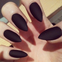 jbirdd:  All Black Everything #nails #acrylics #claws #matte #black #hands #points # 