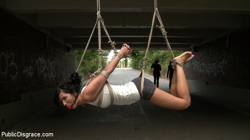 bondage-post:  Public bondage Bondage sex in public 