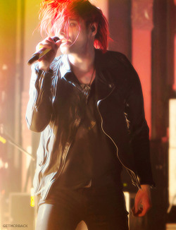 getmcrback:  'Danger Days' Gerard, 13/20